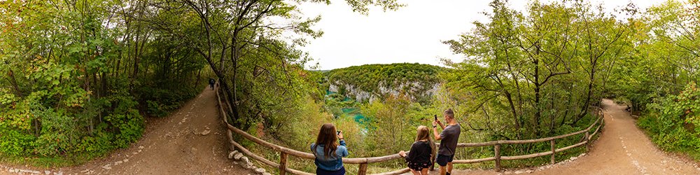 Plitvicer Seen: Aussichtspunkt nahe Eingang 1 - Nationalpark Plitvicer Seen (Plitvička jezera)