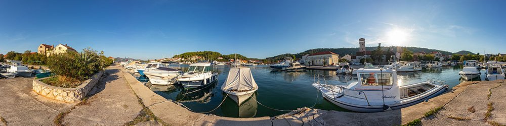 Veli Iž: beim Fischerhafen - Kroatien