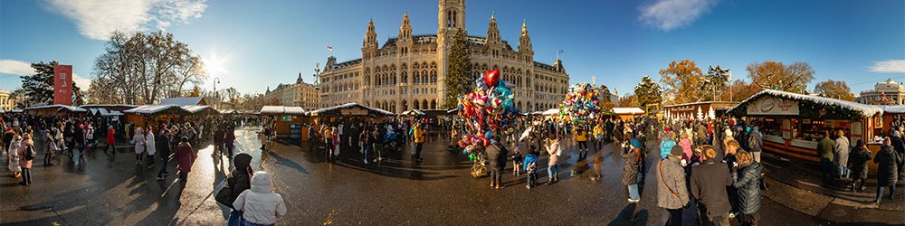 Wiener Christkindlmarkt vor dem Rathaus - Wien
